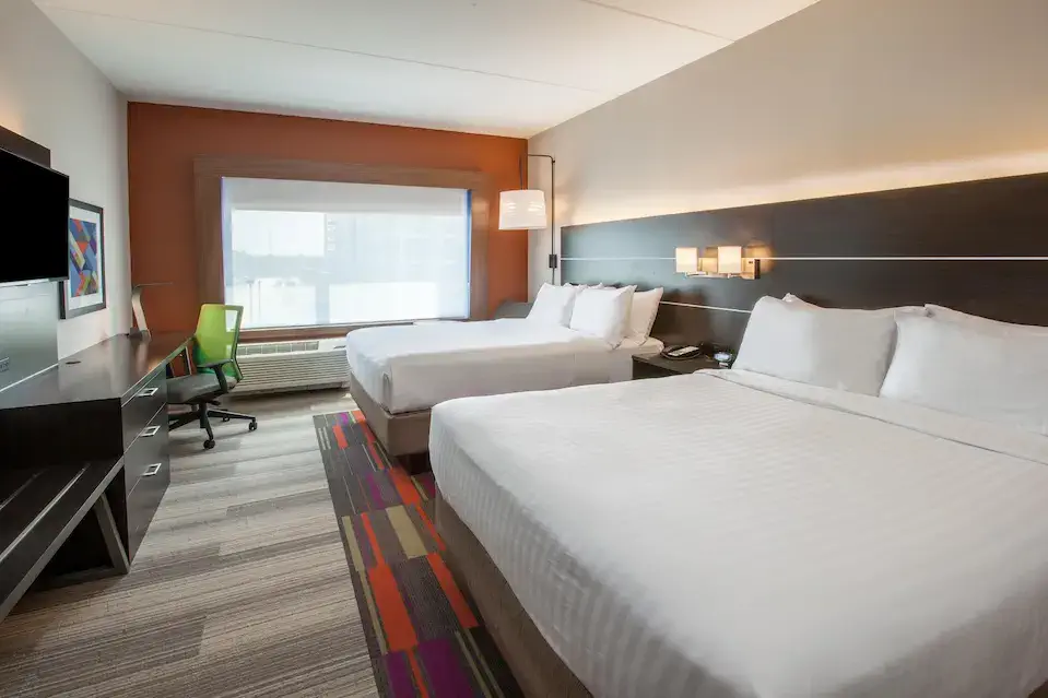 Holiday Inn Express & Suites Indianapolis NE – Noblesville